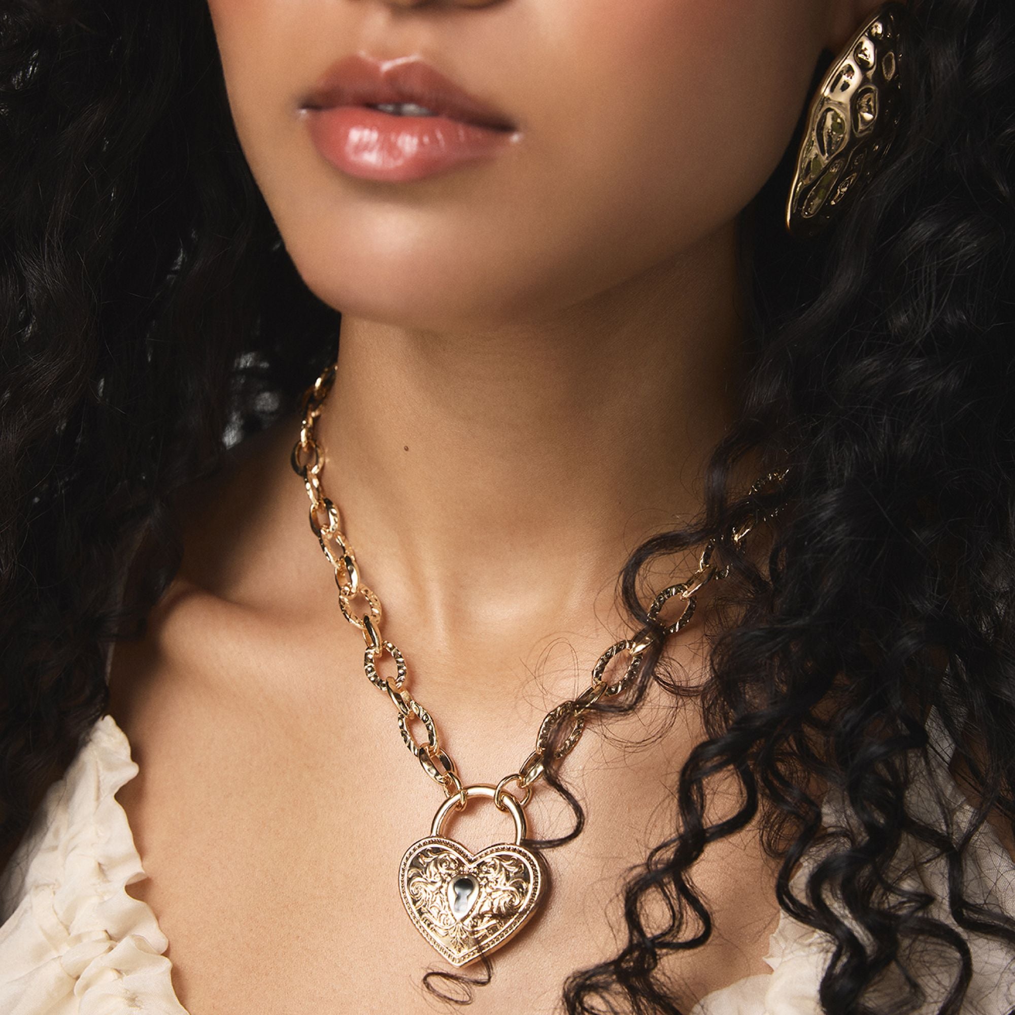 Luvella - Image 4